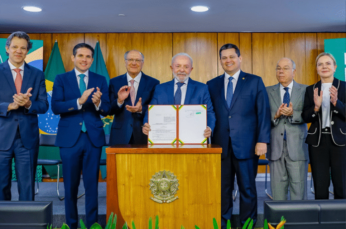 Copy of Cópia de carrossel.png