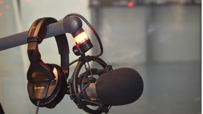 RÁDIO COMUNUITÁRIA.png